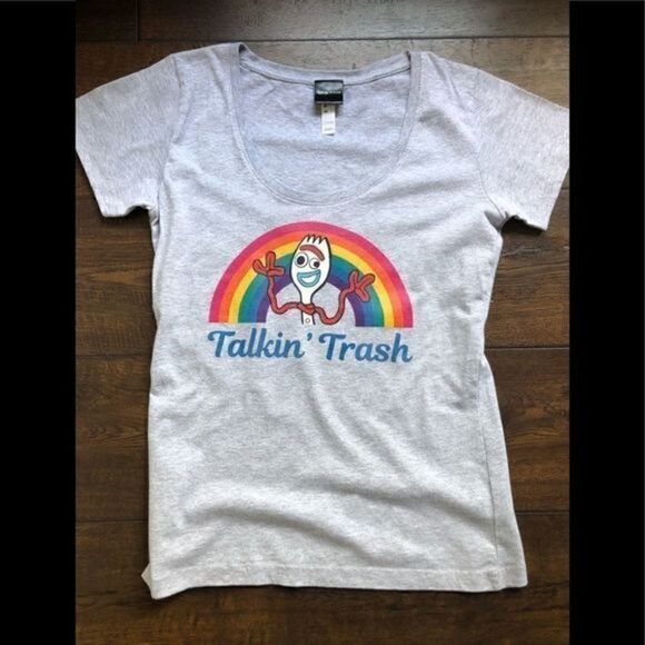 Disney Talking Trash T- shirt - Picture 1 of 6